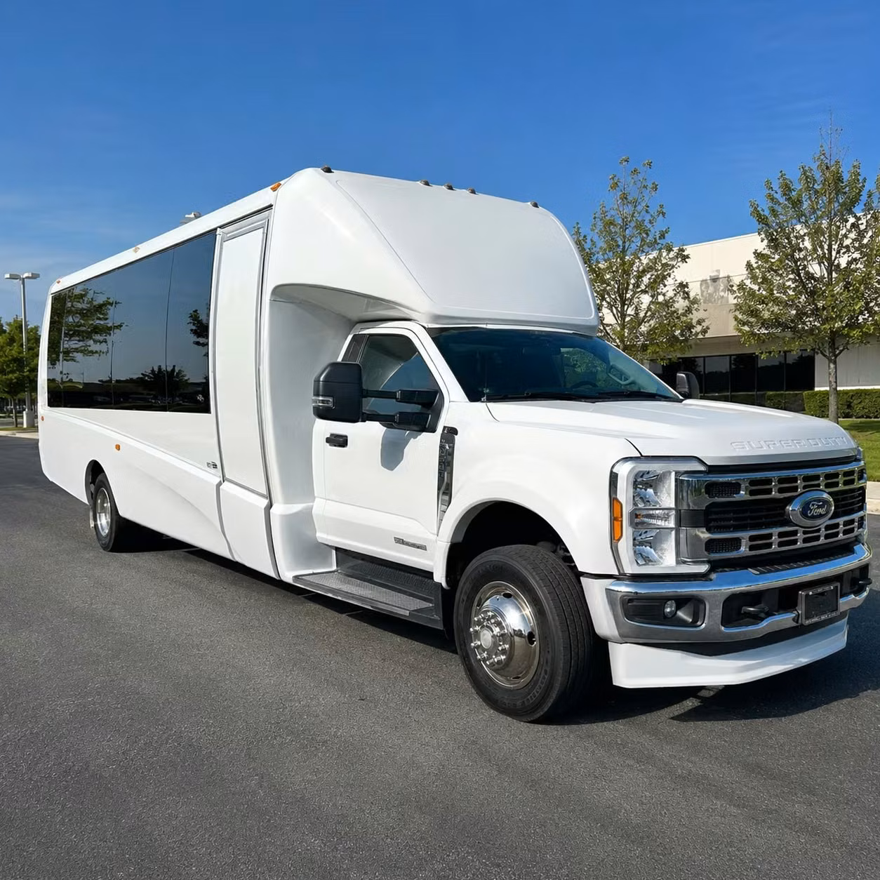 15 passenger minibus