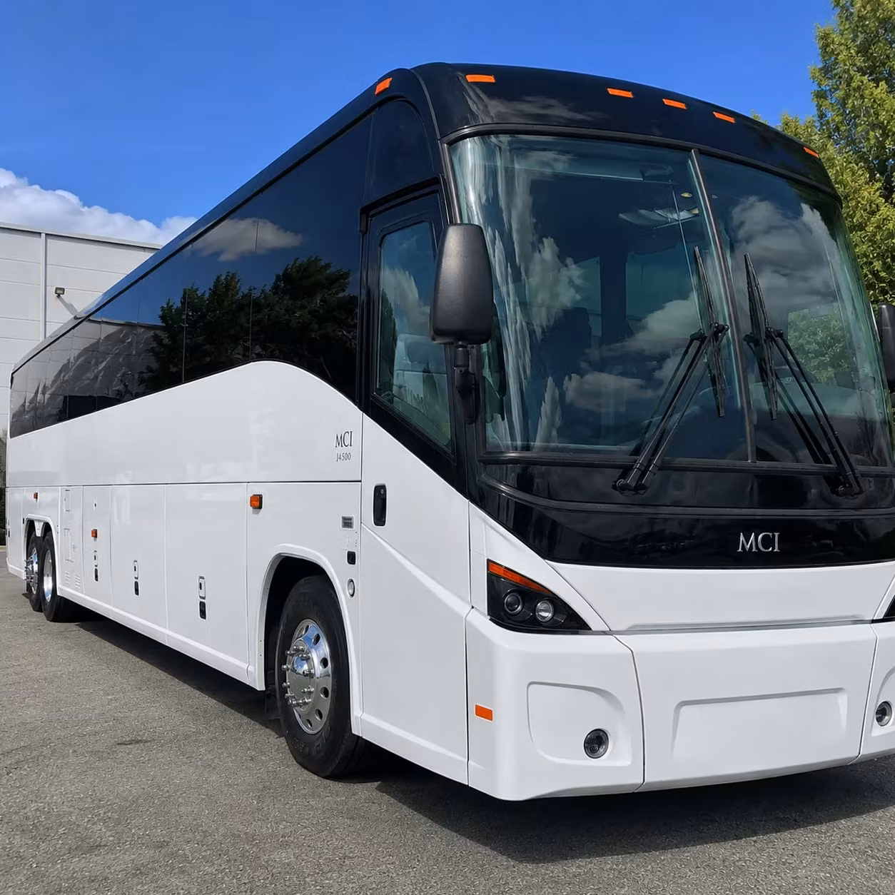 roanoke employee shuttle services for major employment corridors and business parks